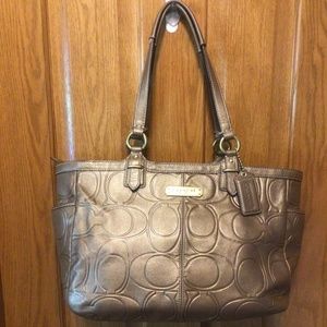 Coach Gold Lunch Gallery Tote